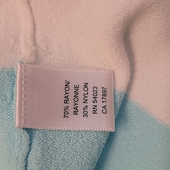 Banana Republic Sleeveless Light Blue and White Square Neck Top. EUC, Size L - Picture 5 of 9